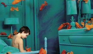 Kąpielowy kostium włóż i na pokładzie umysł złóż