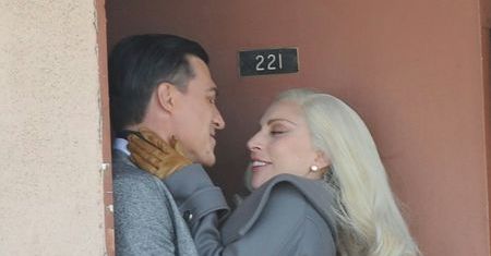 "American Horror Story: Hotel": Lady Gaga przyłapana na igraszkach na planie