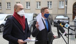 Rzeszów. Posłowie opozycji kontrolowali ekspresowe tempo szczepień