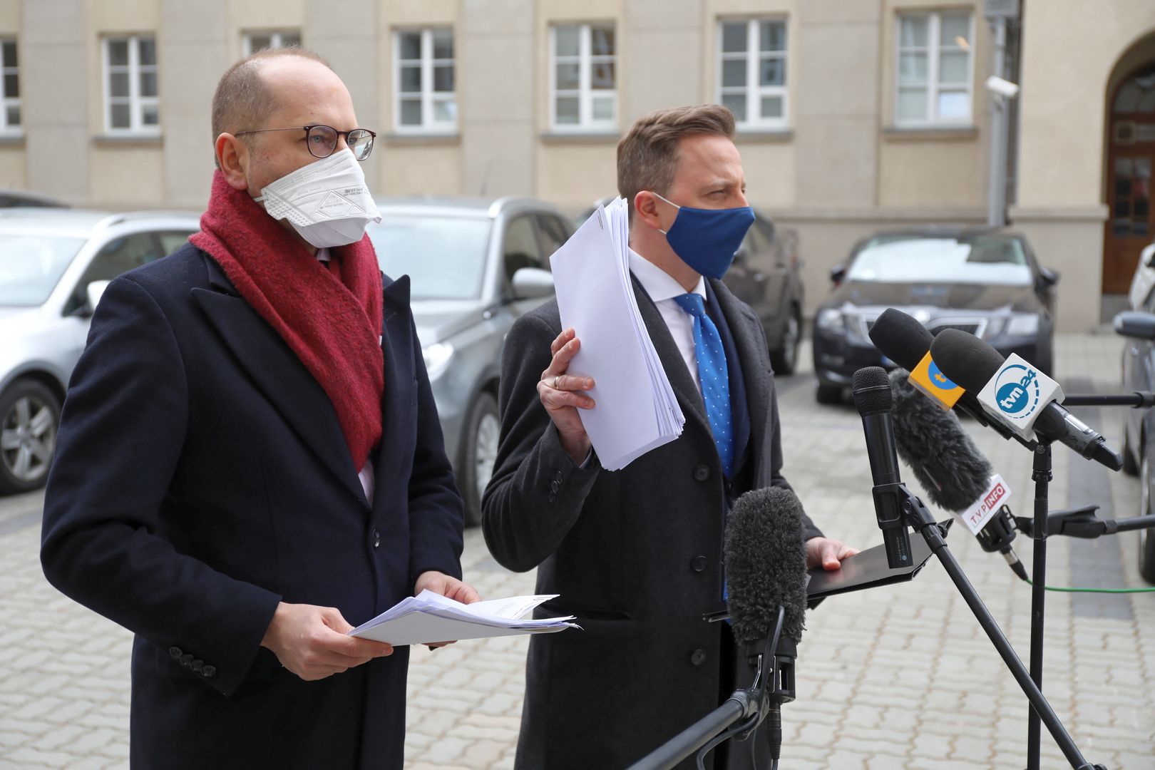 Rzeszów. Posłowie opozycji kontrolowali ekspresowe tempo szczepień