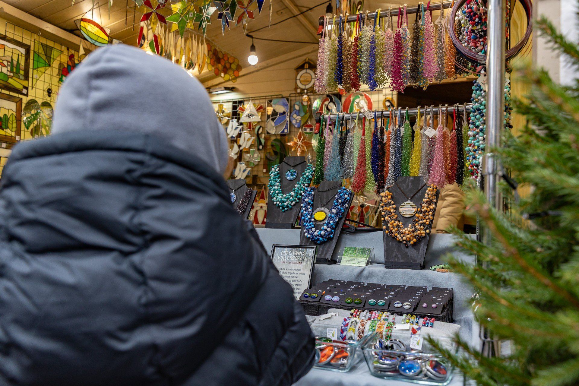 Magia świąt zawitała na Mały Rynek w Krakowie. Rozpoczął się wyjątkowy kiermasz