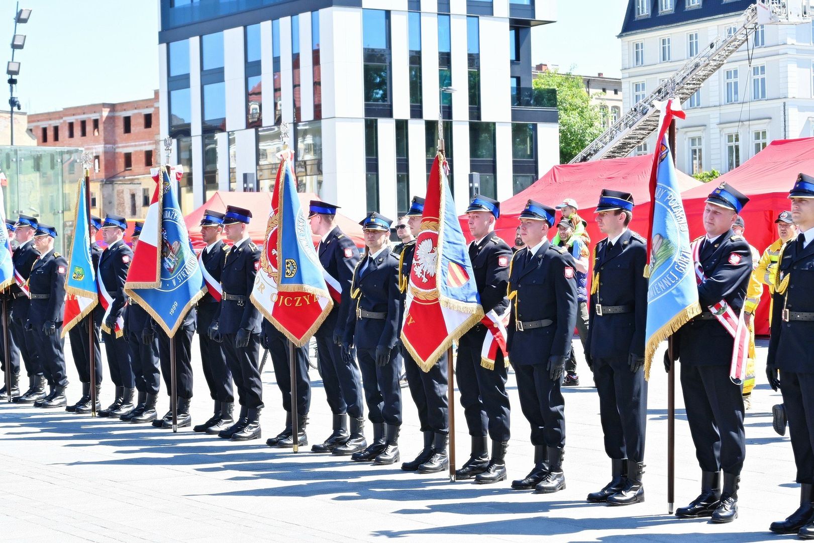 W niedzielę (25 maja) we Wrocławiu odbyły się wojewódzkie obchody Dnia Strażaka, które przyciągnęły wielu mieszkańców.