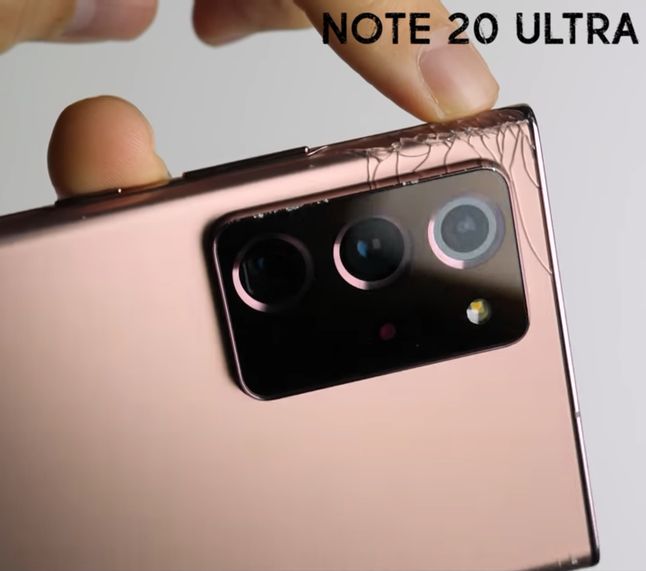 Samsung Galaxy Note 20 Ultra mimo wszystko nie przeszedł testu bez szwanku