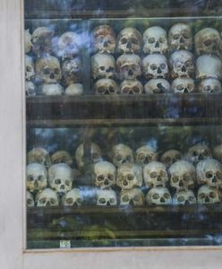 Choeung Ek. Pola śmierci w Kambodży