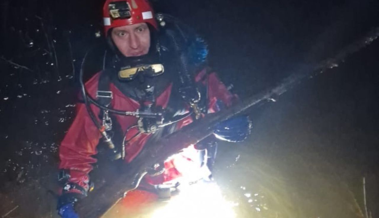 Sensacyjne odkrycie. Skrzynie na dnie jeziora. Ujawnił, co skrywały