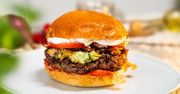 Wegetariański burger tak pyszny, że zachwyci nawet mięsożerców. Nie będą chcieli jeść innego