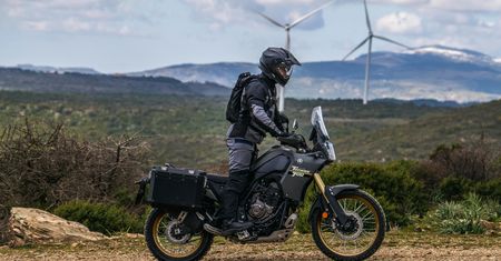 Yamaha Ténéré 700 Explore w gamie na rok 2024. Komfort przede wszystkim