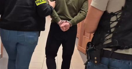 Okradli go i pobili w hotelu w Mikołajkach. Pierwszy incydent od lat