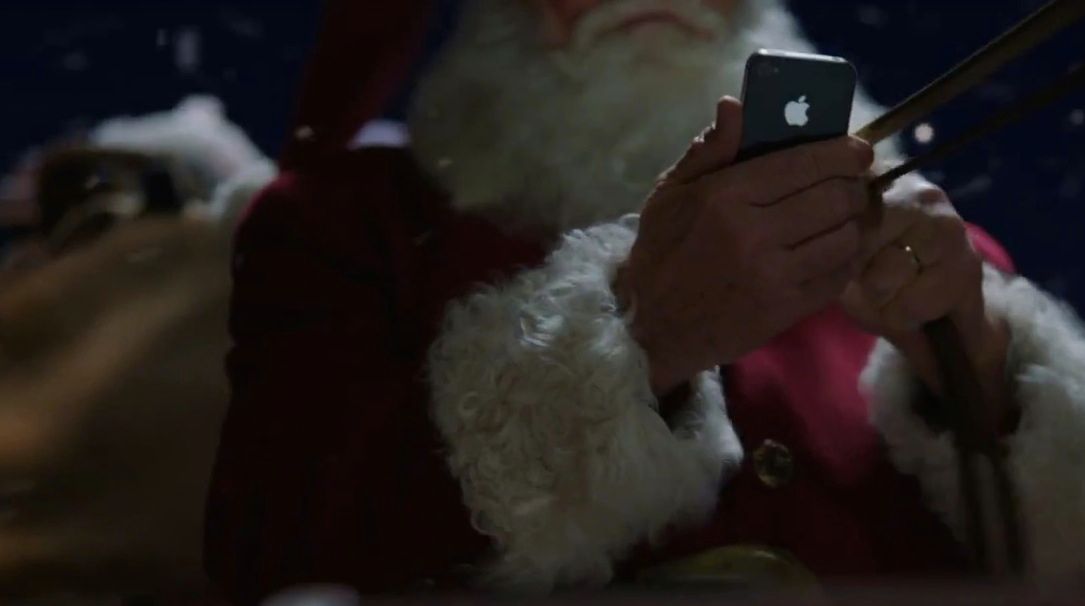 Nawet Mikołaj korzysta z Siri w iPhonie 4S