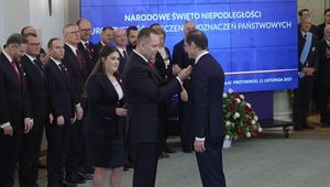 Przemysław Babiarz w Pałacu Prezydenckim. Został odznaczony