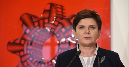 Szydło: polskie zakłady zbrojeniowe podstawą dostaw dla polskiej armii