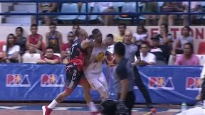 Terrence Jones, była gwiazda NBA, zaatakował rywala na boisku. Odpowiedź była brutalna (wideo)