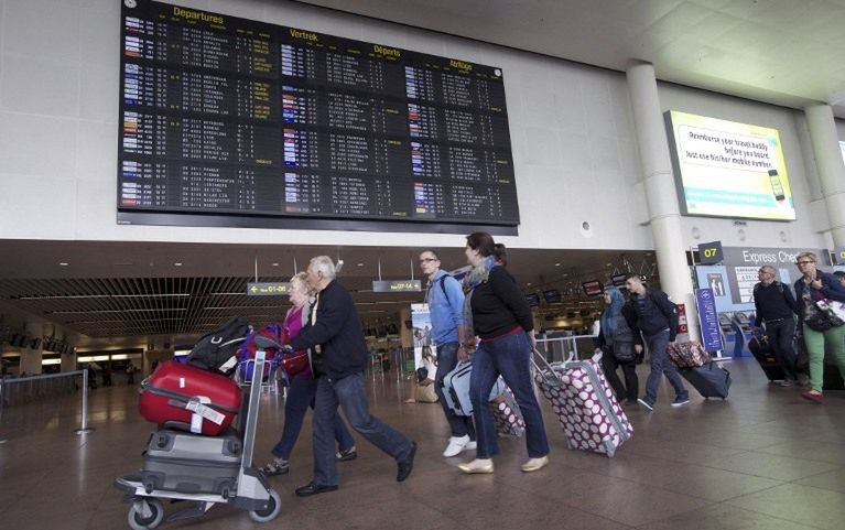 Bruksela - strajk celników na lotnisku