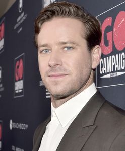 Armie Hammer jest persona non grata w Hollywood. "Coś więcej niż 50 twarzy Greya"