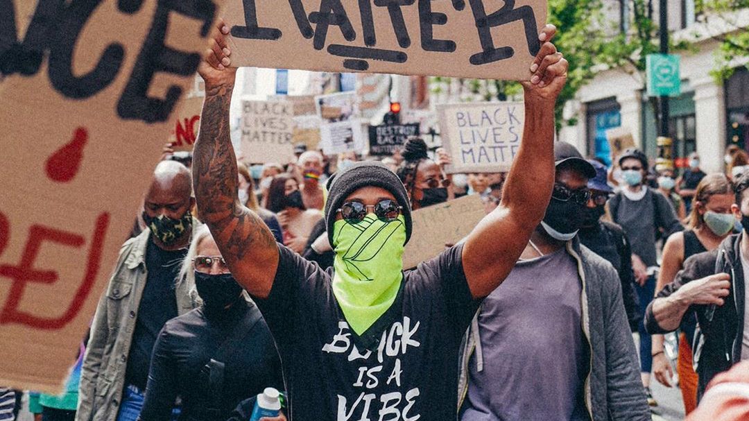 Instagram / lewishamilton / Na zdjęciu: Lewis Hamilton podczas protestu