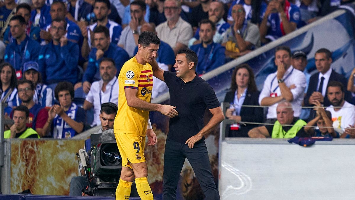 Zdjęcie okładkowe artykułu: Getty Images / Jose Manuel Alvarez/Quality Sport Images / Na zdjęciu: Robert Lewandowski i Xavi