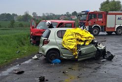 Tragiczny wypadek na Dolnym Śląsku. Nie żyje kobieta, ranne dzieci