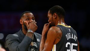 Mecz Gwiazd: LeBron i Durant wciąż na czele, goni ich Giannis