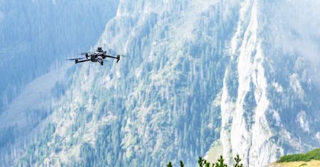 Na terenie TPN nie można używać dronów