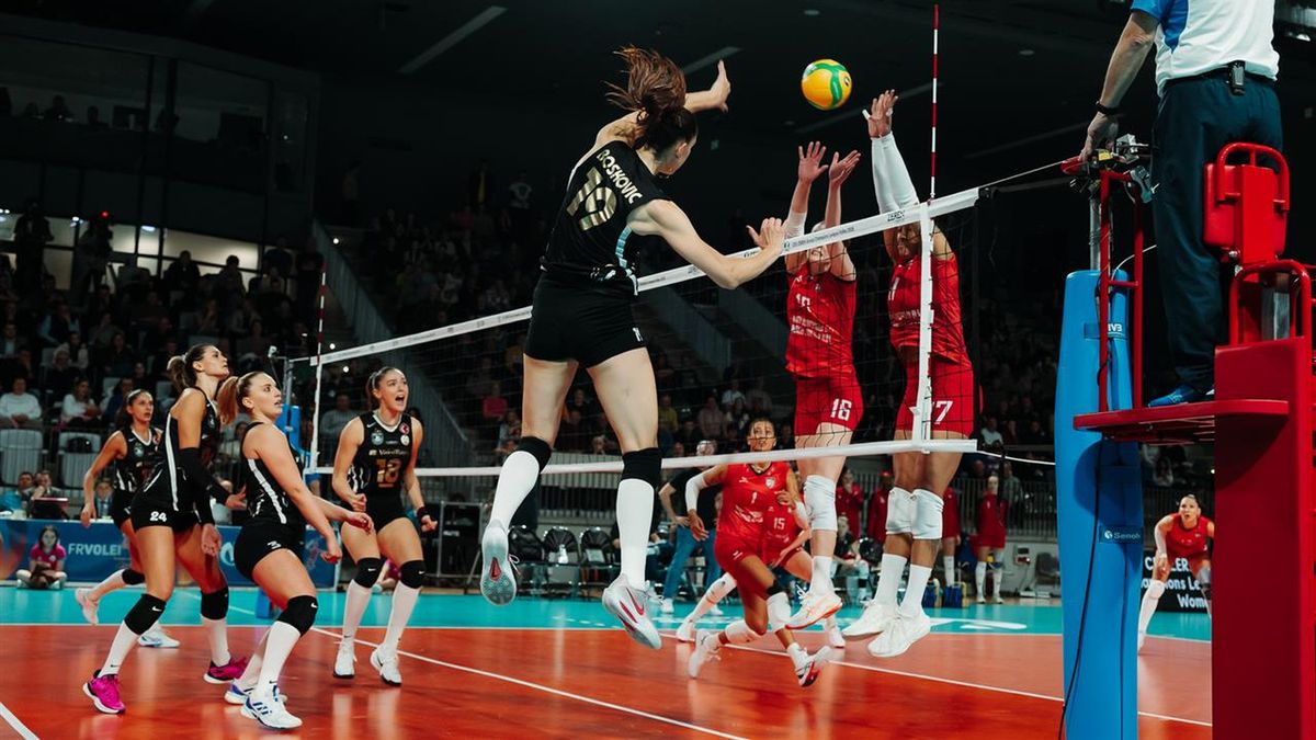 Materiały prasowe / CEV / Na zdjęciu: spotkanie VakifBanku Stambuł z Albą Blaj