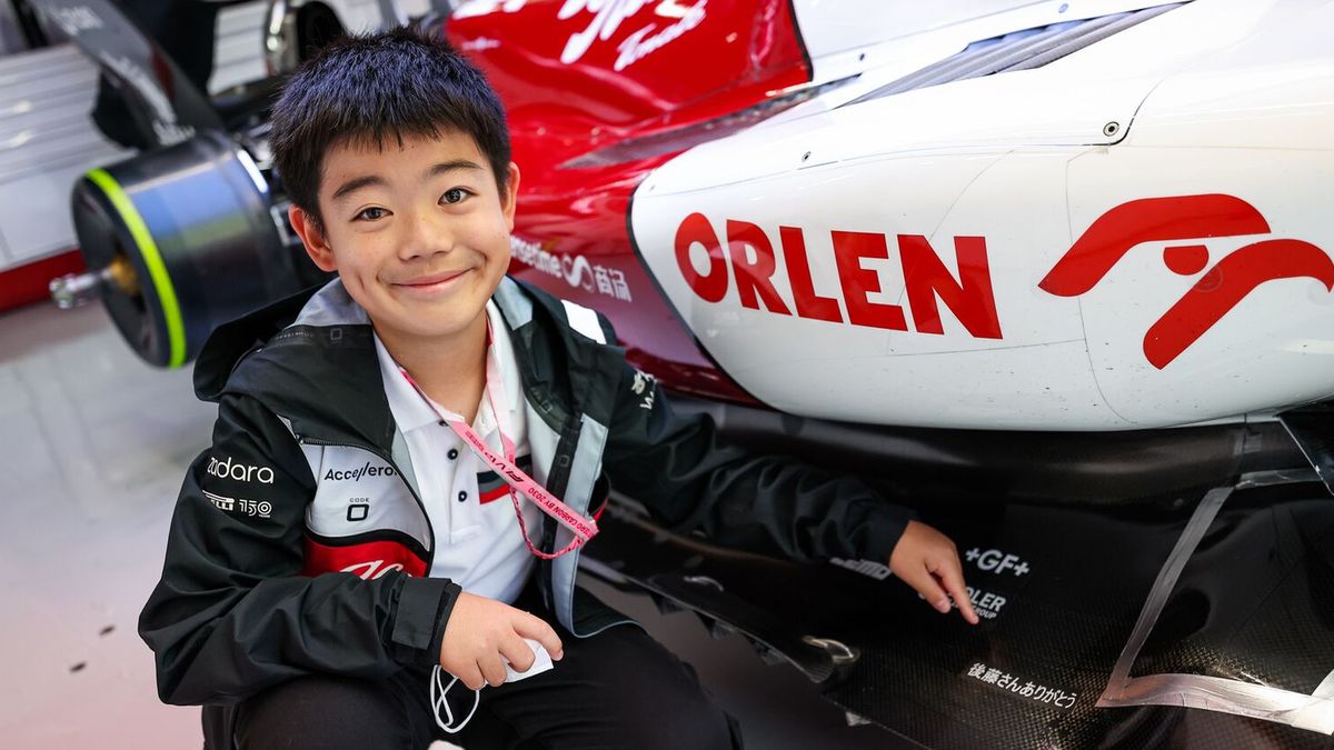 Materiały prasowe / Alfa Romeo F1 ORLEN / Na zdjęciu: Goto w garażu Alfy Romeo