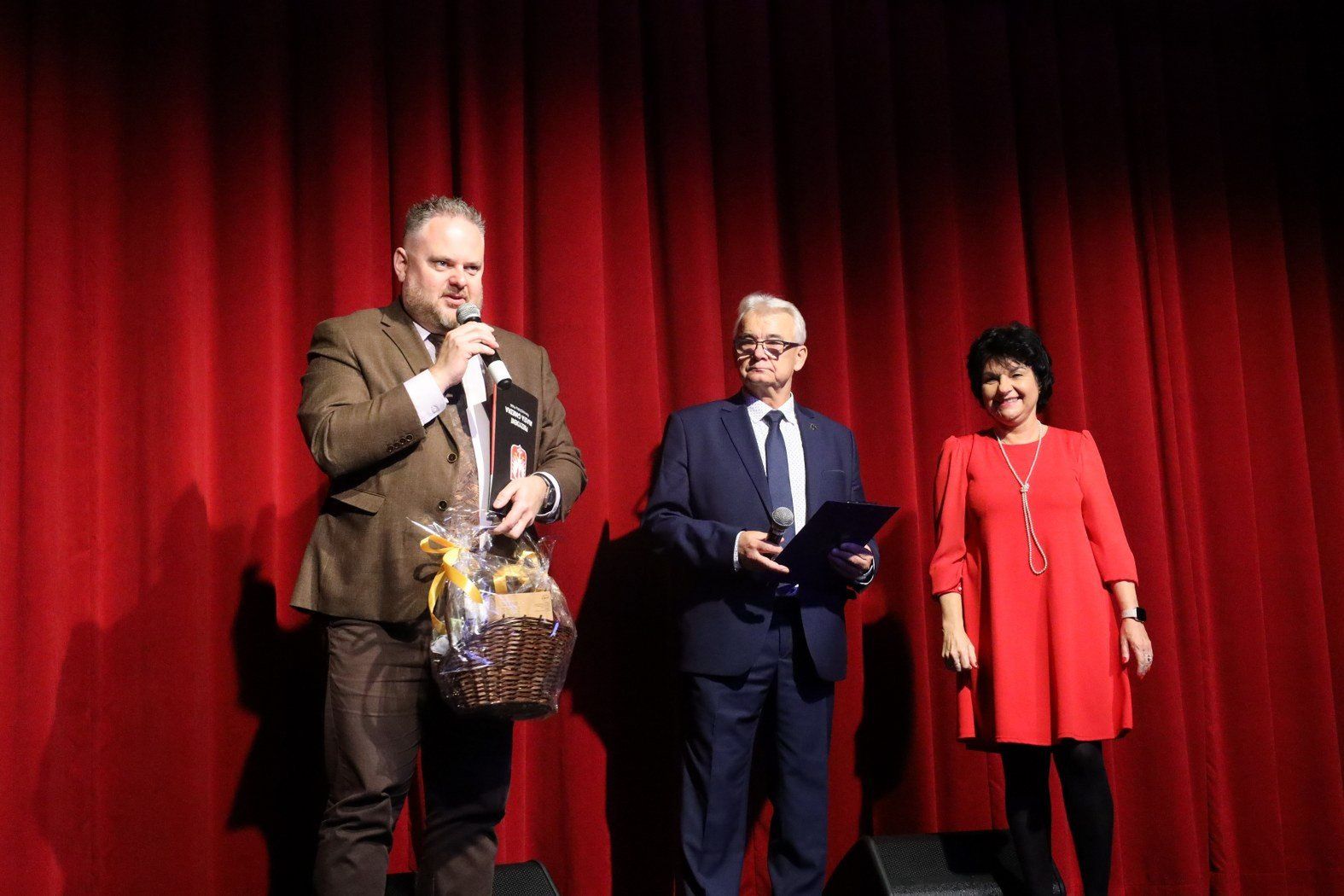 Seniorzy świętowali w MOK-u! Zagrały dla nich swojskie &#34;Ślymoki&#34;