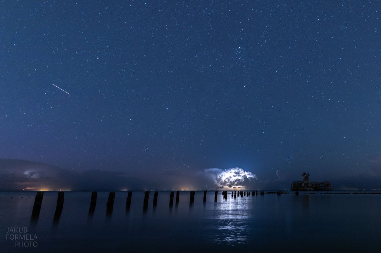 Burze nad Bałtykiem w noc Perseidów to marzenie każdego fotografa