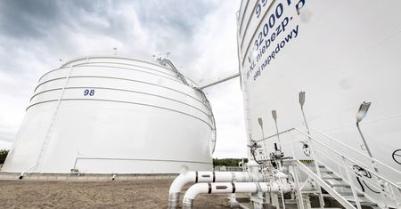 Strategiczna spółka rozbuduje infrastrukturę kolejową bazy paliw
