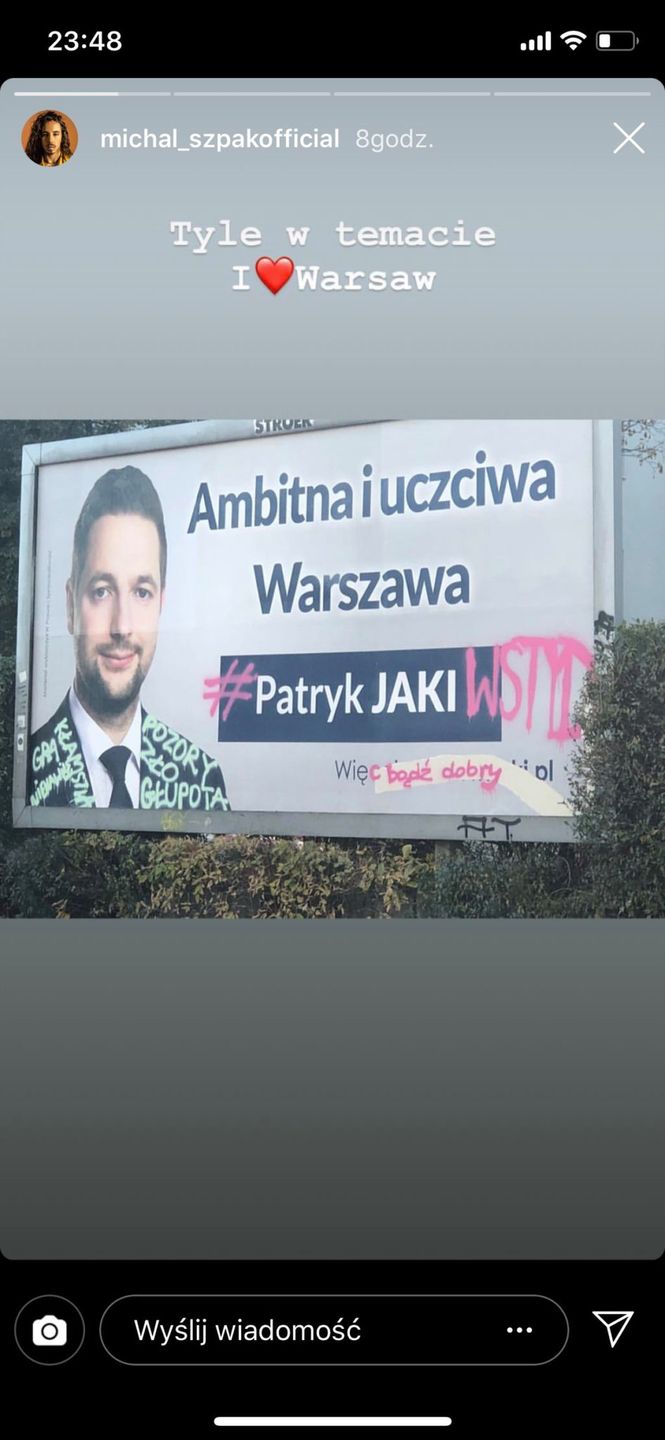 Michał Szpak pokazał zdewastowany plakat Patryka Jakiego