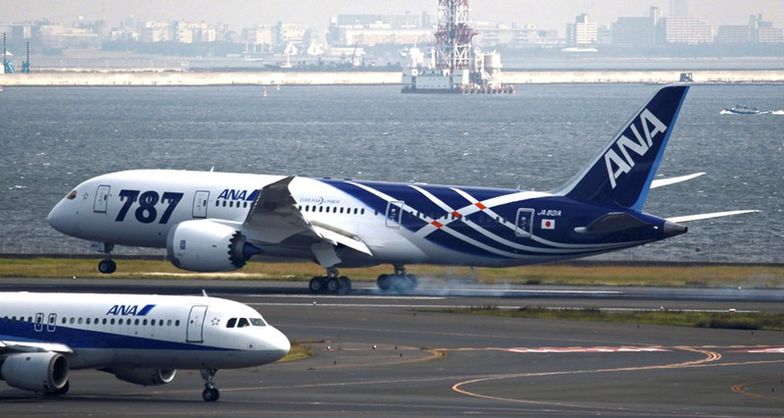 Japońskie linie lotnicze tracą 15 mln dolarów