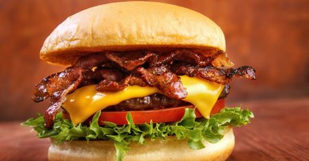 W McDonald's pojawił się nowy burger. Cena sprawi, że złapiesz się za głowę