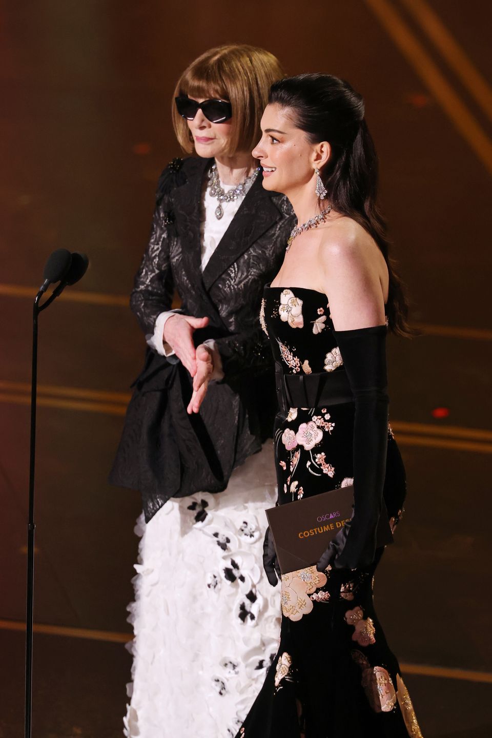 Anna Wintour i Anne Hathaway na ceremonii rozdania Oscarów 2026