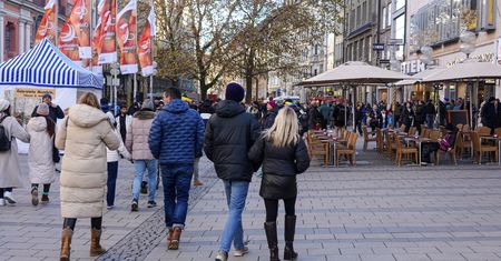 Giełdy znów zalewa czerwień. Indeksy w Europie w dół