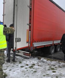 Wrocław. Zatrzymano obywateli Maroka. Z Turcji do Polski dostali się pieszo i pod naczepą ciężarówki