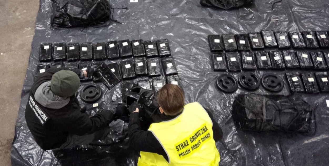Służby przejęły olbrzymi ładunek kokainy. Przemytnicy wpadli przez jeden błąd