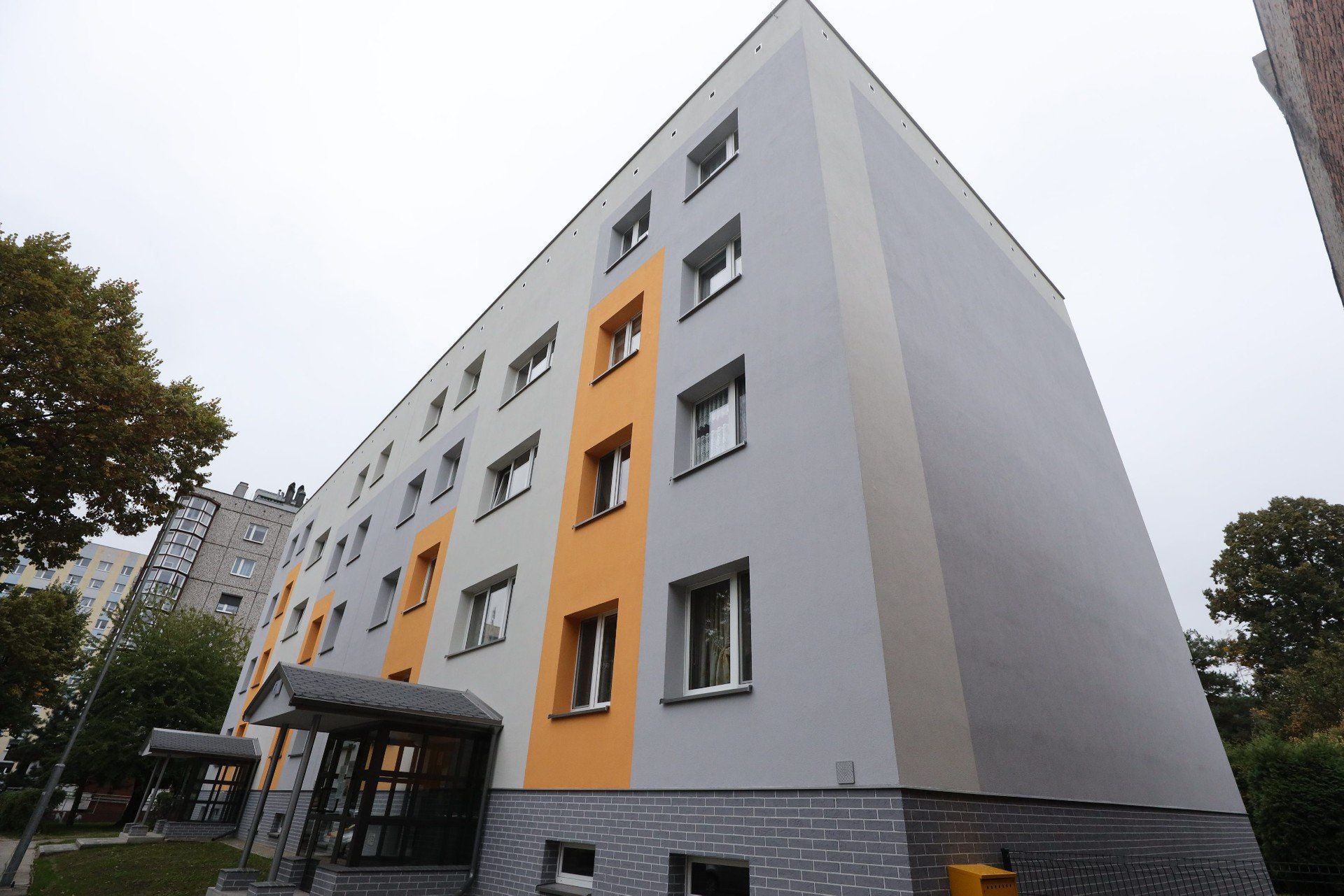 Blok przy ulicy Fredry 7 w Katowicach po termomodernizacji stracił swoją wyjątkowość