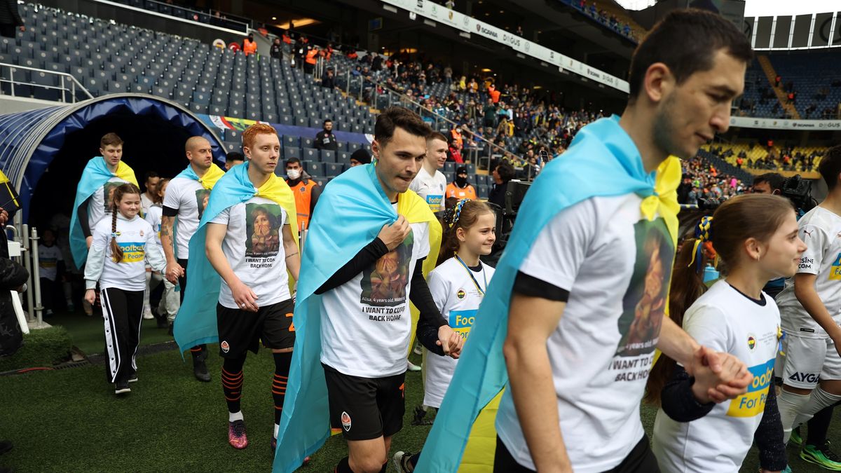 Getty Images / Ali Atmaca/Anadolu Agency / Na zdjęciu: piłkarze Szachtara Donieck