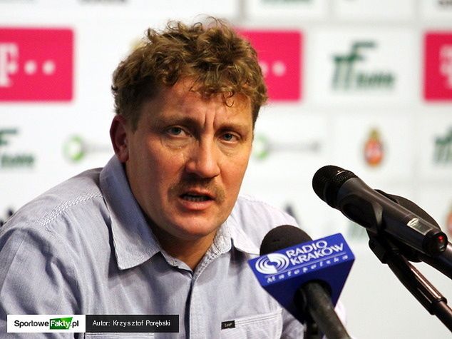 Tomasz Kulawik będzie nadal trenerem Wisły