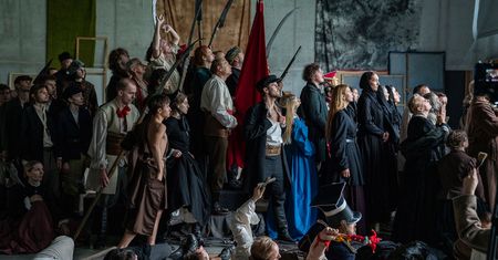 Nowy film Lecha Majewskiego "12 obrazów zniewolenia"