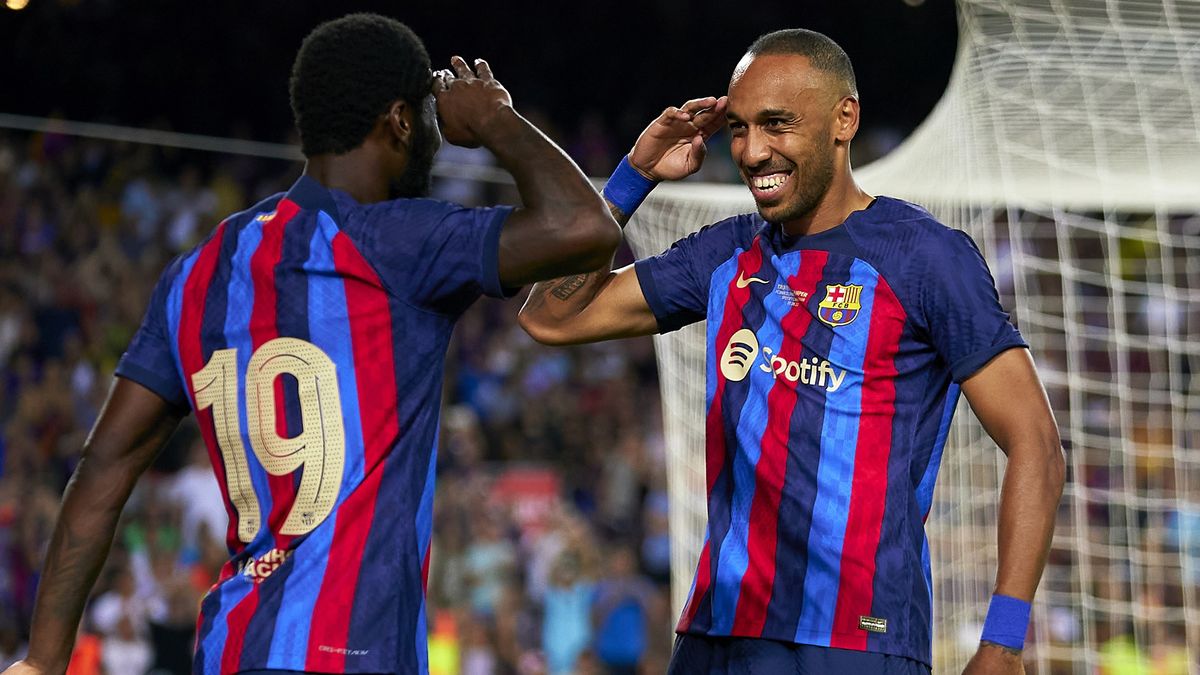 Getty Images / Pedro Salado/Quality Sport Images / Na zdjęciu: Franck Kessie (z lewej) i Pierre-Emerick Aubameyang