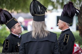 14 pensji w 12 miesięcy. Do tego 8 ton węgla bezpłatnie. Tak żyją górnicy