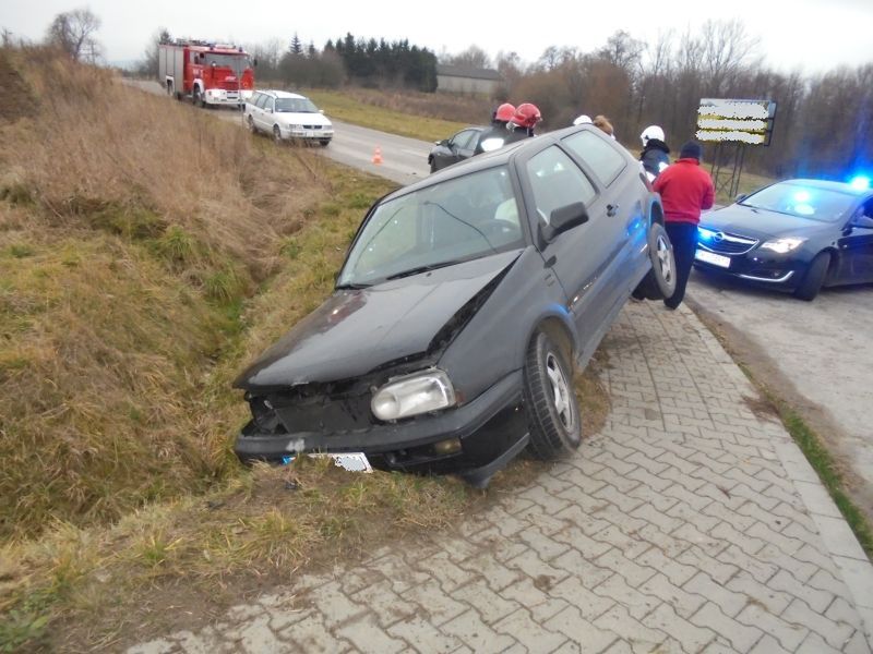 Wypadek drogowy w Sarniej Zwoli