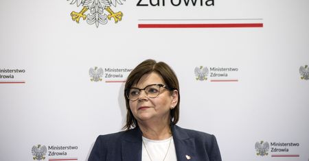 Zakaz sprzedaży alkoholu na stacjach paliw. Leszczyna skapitulowała