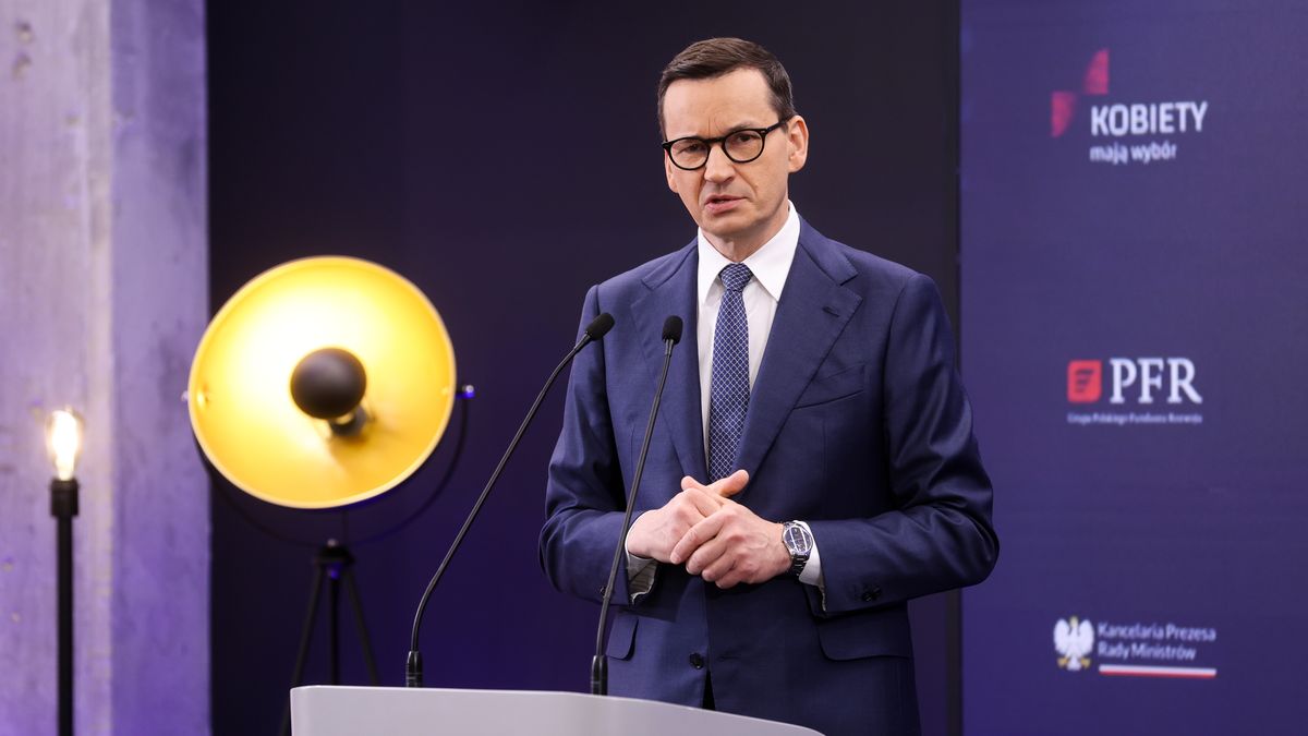 Warszawa, 15.05.2023. Premier Mateusz Morawiecki podczas konferencji "Kobiety mają wybór", 15 bm. w Warszawie, realizowanej w ramach projektu społecznego Fundacji Polskiego Funduszu Rozwoju. (mr) PAP/Rafał Guz