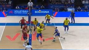 Wymiana ciosów. Zażarta akcja w pierwszym ćwierćfinale Ligi Narodów (wideo)