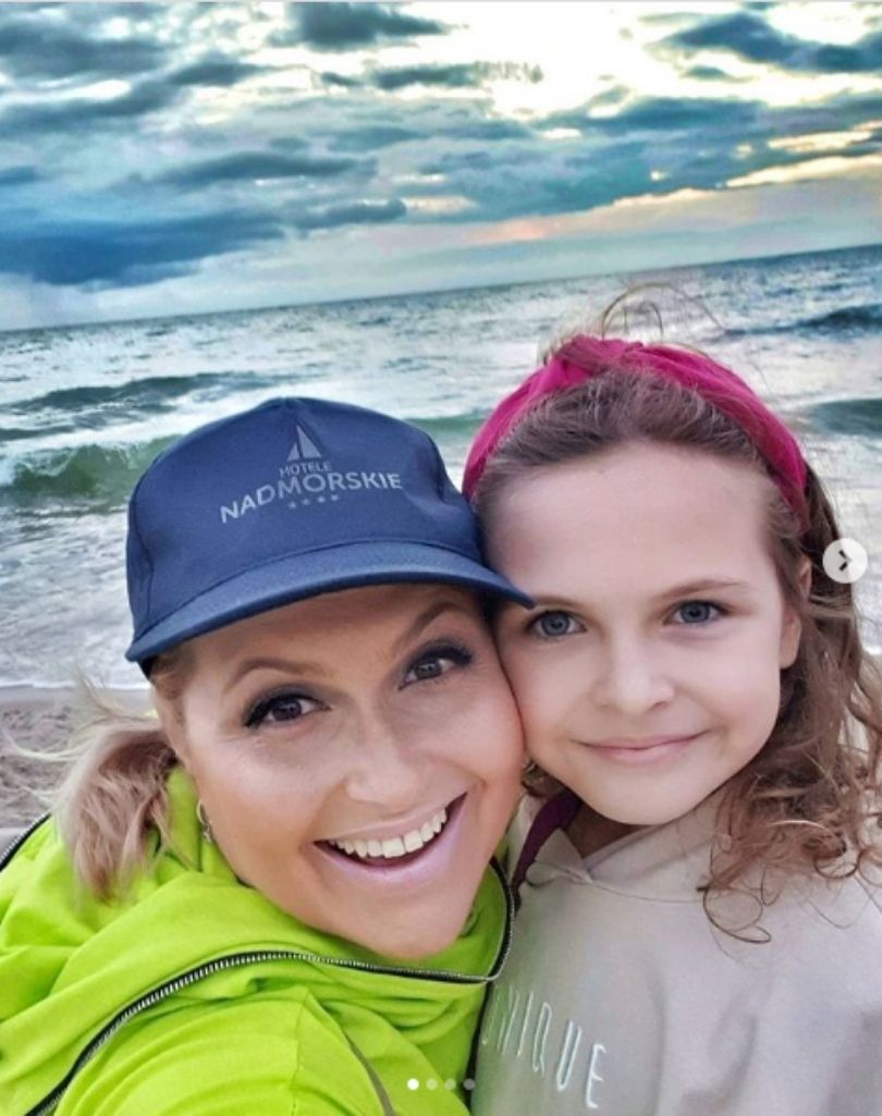 Katarzyna Skrzynecka prezentuje zdjęcia wyrośniętej córki