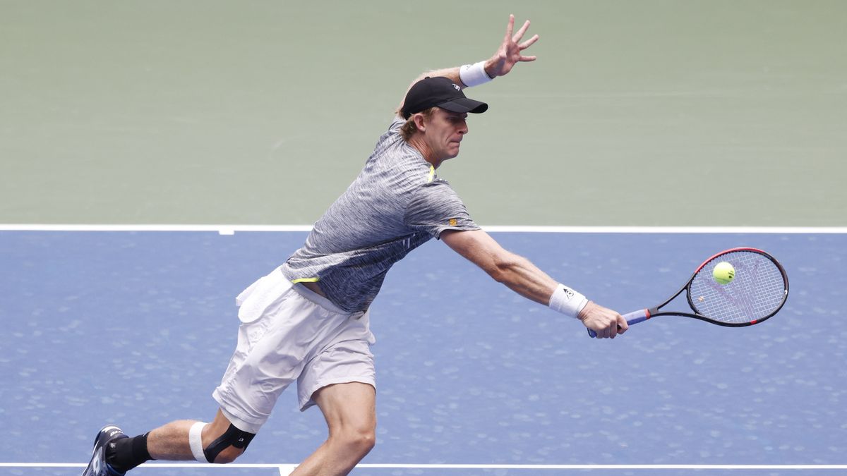 PAP/EPA / JASON SZENES / Na zdjęciu: Kevin Anderson