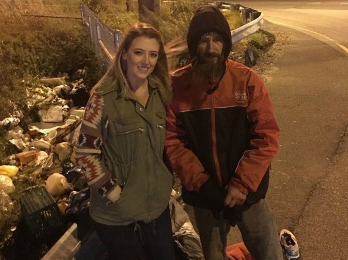 Bezdomny oddał jej ostatnie pieniądze. 27-latka postanowiła odmienić jego życie