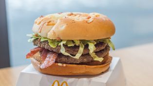 Kultowy burger wraca do McDonald's. Sieć szykuje nową wersję