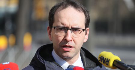 "Prorosyjski propagandysta". Żaryn o działalności Polaka
